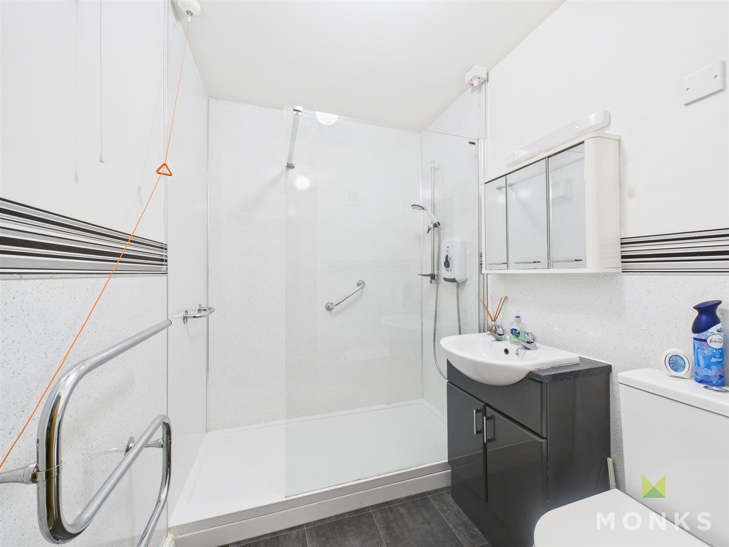 423, The Cedars Abbey Foregate, Shrewsbury, SY2 6BY For Sale